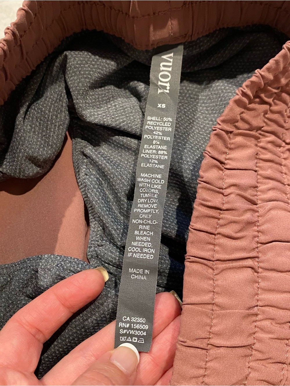 (XS) Vuori Clementine 2.0 Short 2.5" Dusty Rose Pink Marsala Extra Small Gym - Picture 10 of 13